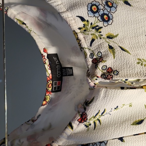 Carre Noir White Floral Dress - Picture 4 of 4